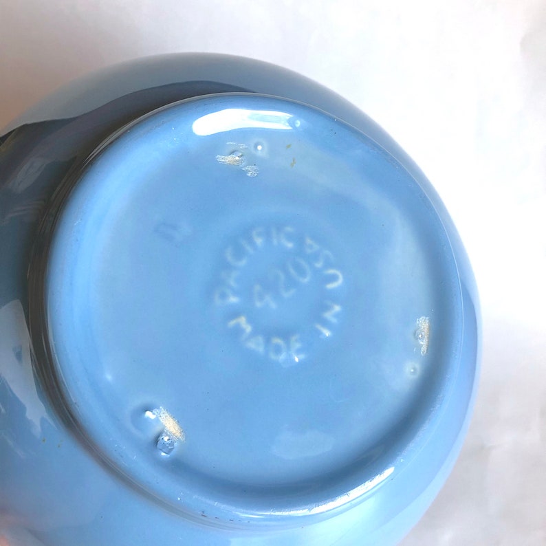 Delphinium Light Blue 1930s Pacific Pottery Hostessware Ball Pitcher 9