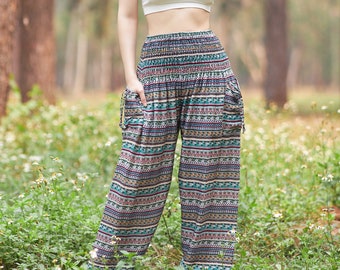 Green Harem Pants for Women Boho Yoga Pants - Flowy Hippie Pants Thai Palazzo Pants - Comfy Summer Pants - Sweatpants Joggers Women