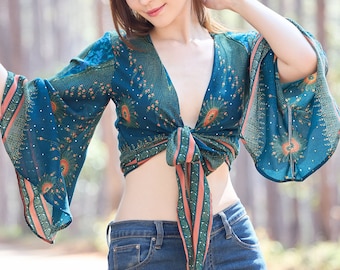 Blusa cruzada de rayón hecha a mano: blusa bohemia con mangas acampanadas
