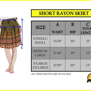 K&ouml;nnte beinhalten: Gr&ouml;&szlig;entabelle f&uuml;r einen kurzen Rock aus Rayon mit Ma&szlig;en in Zoll f&uuml;r Taille, H&uuml;fte und Gesamtl&auml;nge. Der Rock ist in den Gr&ouml;&szlig;en XS/S, M/L und XL/XXL erh&auml;ltlich.