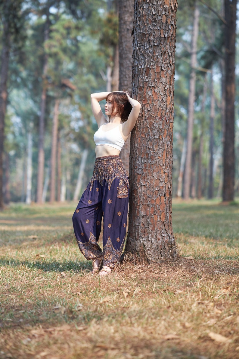 Sarouel bleu pour femme, pantalon de yoga fluide, vêtements bohèmes tailles Petite à grande taille, pantalon bohème avec poches, vêtements hippies d'été image 1