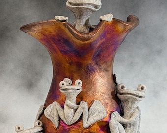 Jarrón Raku de cuatro ranas