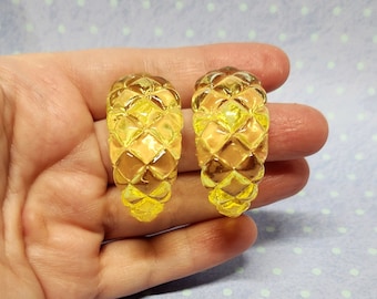 Vintage Large Chunky Acrylic Earrings, Big Yellow Statement Earrings for pierced ears, fashion jewelry, B52