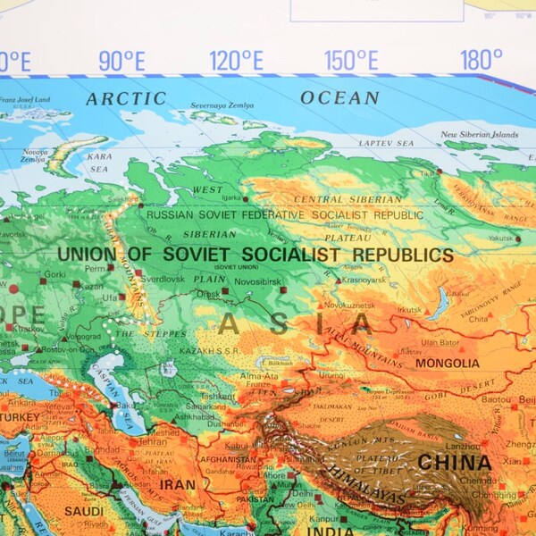 Vintage Classroom Pulldown Map (3 in 1) includes USSR