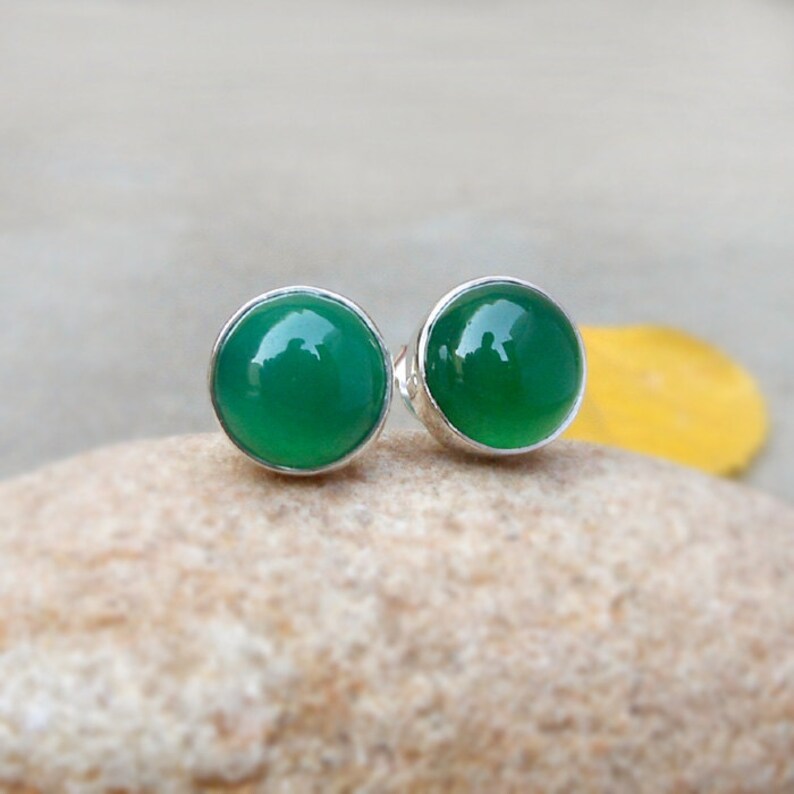 Sterling silver Green onyx tiny stud earrings 10mm Onyx Post Stud Earring Cabochon Stud Round Bezel Set Studs Gift Jewelry for her