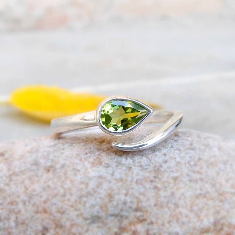 Peridot ring Sterling Silver Green Gemstone Tiny Silver Stacking Ring 