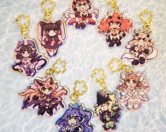 Puede incluir: Un conjunto de diez llaveros coloridos con personajes de estilo anime. Cada llavero tiene un personaje diferente con diseños y colores únicos. Los llaveros están hechos de plástico duradero y tienen un anillo de metal dorado.