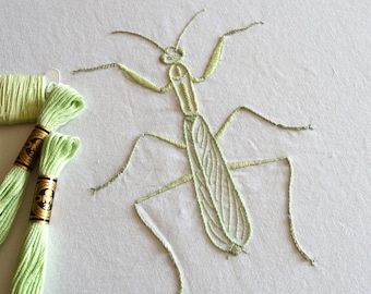 Anatomical Mantis, a lifelike embroidery pattern for an insect