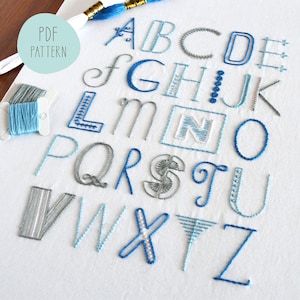 Padrão de bordado à mão do alfabeto Deco para letras Art Déco vintage, para bordar como está ou dividir em letras e monogramas individuais