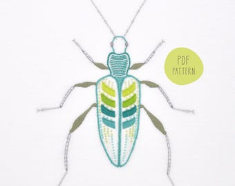 Wzór haftu ręcznego Beetle III przedstawiający realistycznie wyglądającego owada
