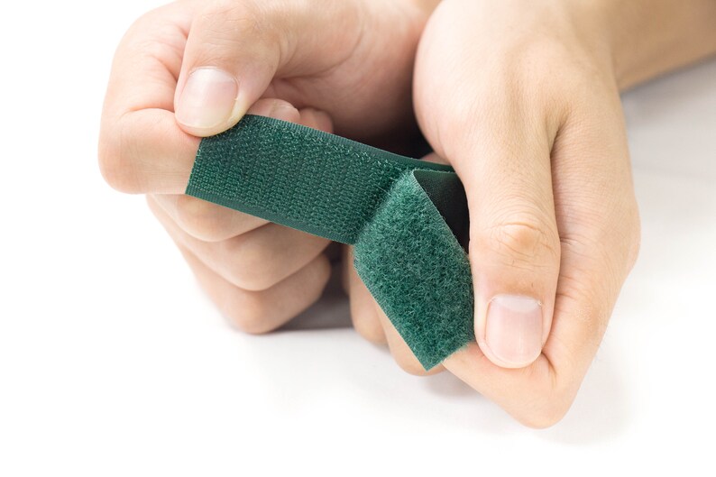 984.25 -190 Green Sew-On Hook and Loop Fastening Tape 1 25 pair meters 25mm Width