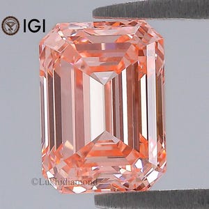 1.41 CT IGI Certified Emerald Cut Fancy Vivid Pink Color Diamond VS1 Clarity Diamond Lab Grown Diamond Lab Created Emerald CVD Diamond L3417