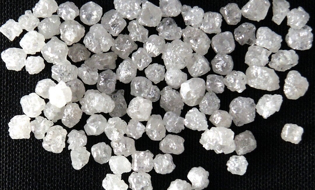 Natural Loose Diamond Rough Cube Silver White Color I3 Clarity 40