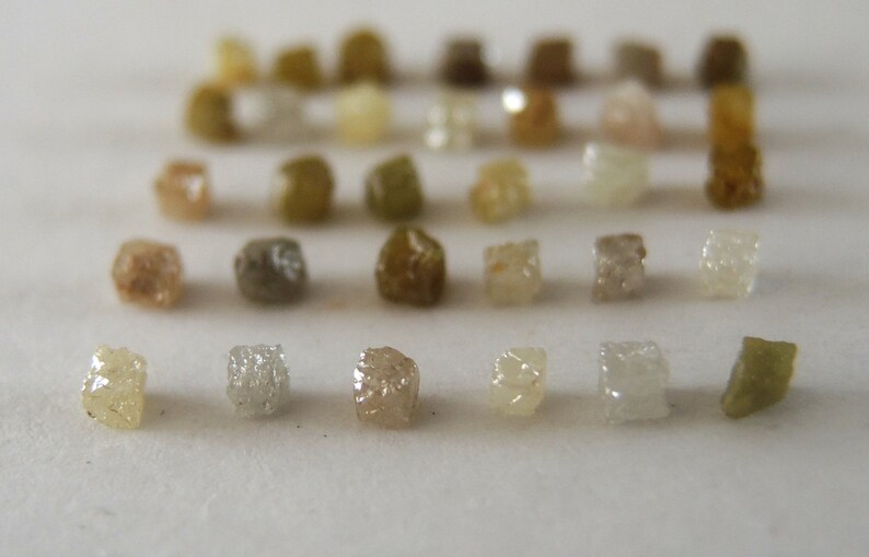 Diamants Bruts Naturels En Vrac - Cube Poli 2 Ct - Mélange De Couleurs