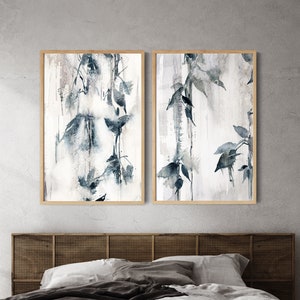 Conjunto de 2 lienzos con estampados botánicos abstractos en tonos azul y beige, pinturas contemporáneas abstractas de hojas en acuarela, conjunto de 2 lienzos en tonos neutros.