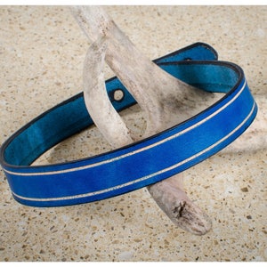 Blue leather choker / double wrap bracelet with vegtan bevel image 1