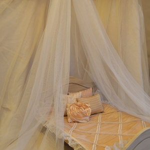 Off white Canopy for doll bed
