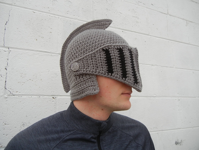 Knight/'s Helmet w Detachable Visor Crochet Pattern