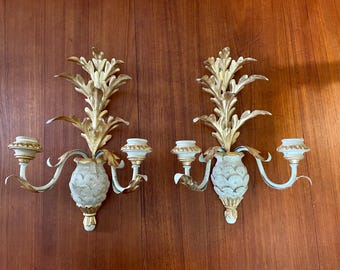 Vintage Hollywood Regency Italian Gilt Tole 2 Candle Sconce  display picture 1