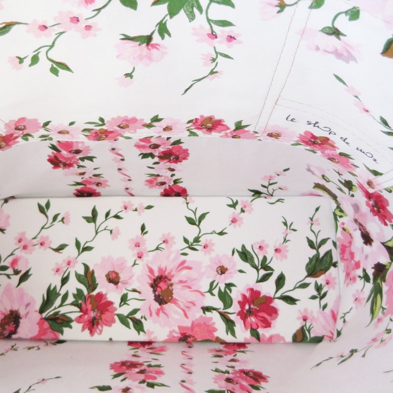 Tapestry Handbag with Vintage Needlepoint Red Roses Flowers