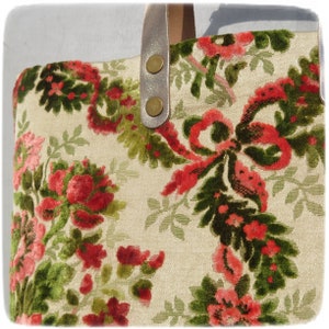 Romantic Bag, Tapestry vintage, Floral Upholstery Velvet, Red Rose Needlepoint image 6