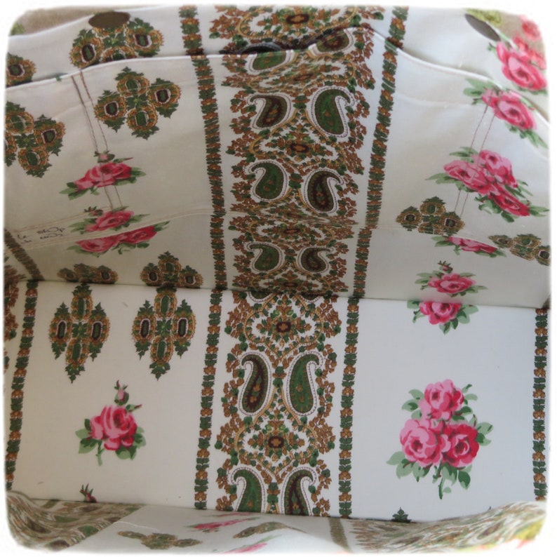 Romantic Bag, Tapestry vintage, Floral Upholstery Velvet, Red Rose Needlepoint image 9