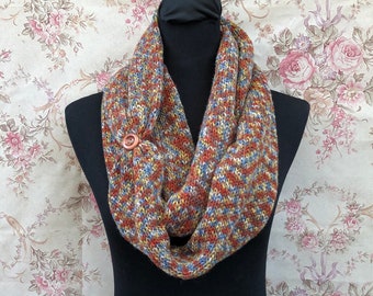 Gestrickter Infinity Schal: Braun Orange Acryl Loop Schal mit Holzknopf