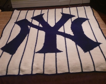 handmade crochet blanket - yankees pinstripe twin size
