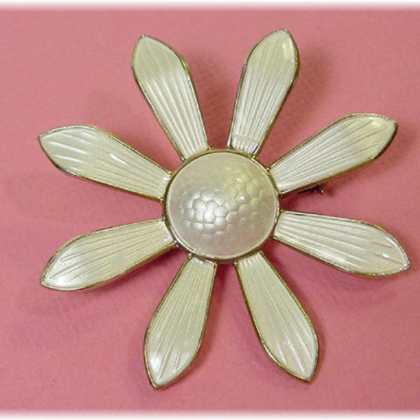 Daisy White Guilloche Enamel Flower Brooch Pin Sterling Silver, Aksel Holmsen, Enamel Brooch, Norway, Denmark, Scandinavian  FREE SHIPPING