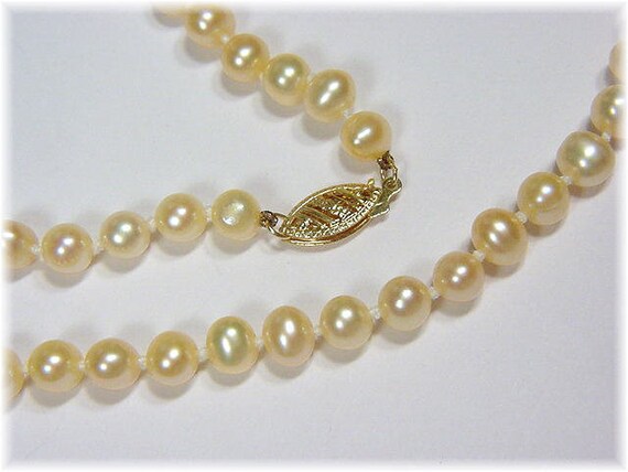 14K Gold Peach Blush Baroque Pearl Strand Necklac… - image 4