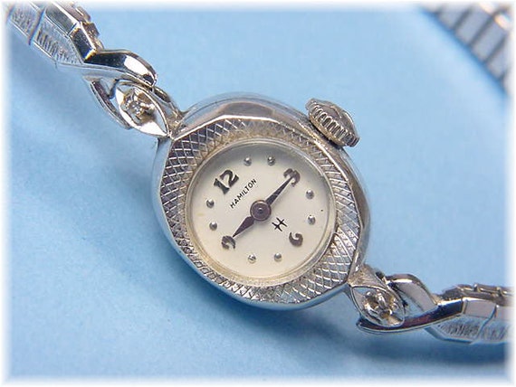 10K White Gold Hamilton Wrist Watch 17 Jewel Swiss Diamond Ladies Wristwatch Diamond Cut 14K Stretch Band Pocket Watches + FREE SHIPPING 10K White Gold Hamilton Wrist Watch 17 Jewel Swiss Diamond Ladies Wristwatch Diamond Cut 14K Stretch Band Pocket Watches + FREE SHIPPING
