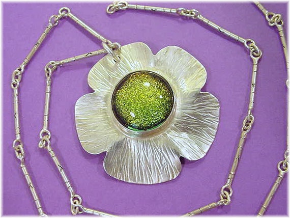 Flower Iridescent Art Glass Sterling Silver Penda… - image 1
