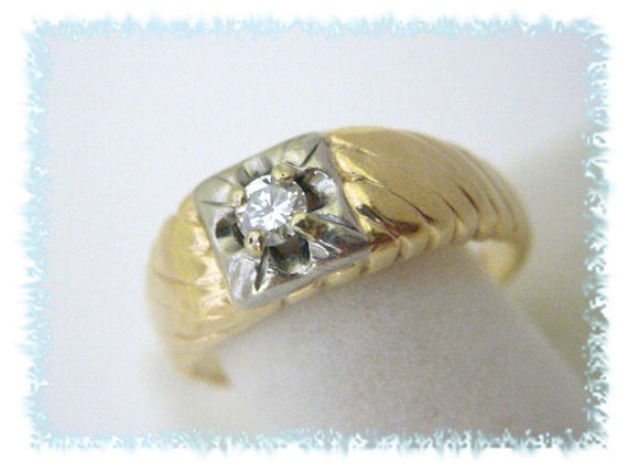 10K Gold .25 Ct Diamond Solitaire Ring, Estate Di… - image 2
