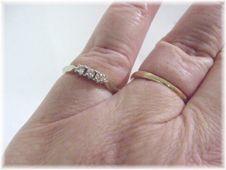 14K White Gold Sparkling 3 Diamond Ring Wedding Jewelry Estate Antique Gift Box Pinky Size 6 FREE SHIPPING Bride Anniversary