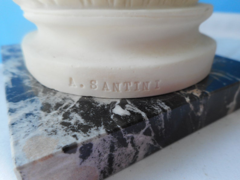Birth of Venus statue Italy Lorenfa marble base 9 tall nude female shell Sea Shell Birth Of Venus Statue-Sculpture Fine Shell Art