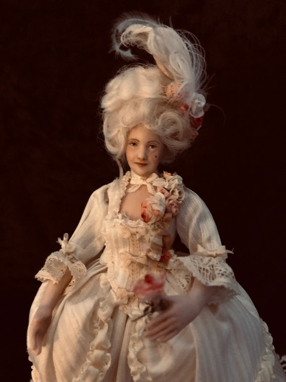 marie antoinette doll