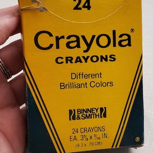 Vintage Crayola Crayons 24 Brilliant Colors Binney & Smith