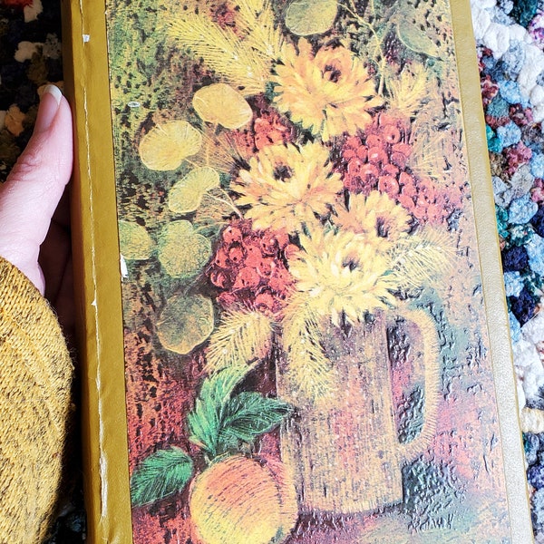 1972 Hallmark Modern Photo Album Muted Orange/Yellow Floral Cover Design Rothwell