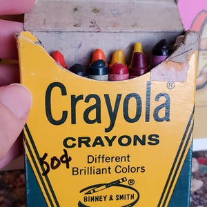 vintage Binney & Smith No. 16 Crayola Crayons