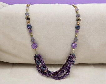 Collana viola per donne - Collana di perle - Collana unica nel suo genere - Collana di dichiarazione - Collana bavaglino - Collana per la festa della mamma - Ottimo regalo