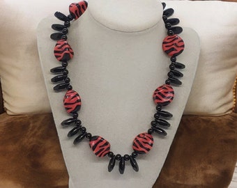 Zebra ketting - Zebra Print ketting - Zwarte en roze ketting voor haar - Verklaring ketting - Een van een soort ketting - Dikke ketting