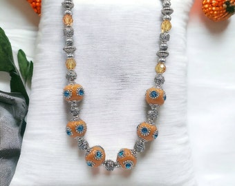 Collier orné de bijoux - Collier tendance - Collier unique - Collier orange pour elle - Cadeau d'anniversaire - Collier de mariage - Super cadeau