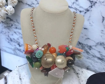 Flerfärgat halsband för henne - Unikt halsband - Grovt halsband - Uttalandehalsband - Haklappshalsband - Färgglatt halsband - Gåva