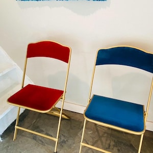 A pair of very beautiful vintage velvet Folding Chairs made by A. Fritz & Co, 1950s, made in USA