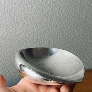 Artículo coleccionable/Un antiguo cuenco artístico de plata esterlina vintage diseñado por Tapio Wirkkala y fabricado por Kultakeskus en 1954