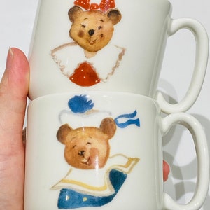 2 vintage arabia ceramic children’s mugs by Richard Lindh, Made in Finland