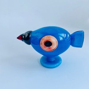 Excellent condition and signed- vintage Nuutajärvi glass bird named “TURKINKANA”, annual bird 2005  by Oiva Toikka, Made in Finland