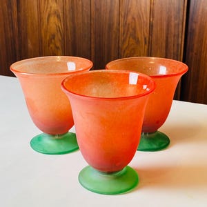 Set of 3 Vintage very beautiful Hand Blown Glass in Red and Green Colour by Tingsgarden, Eskilstuna Sweden, 1970s Made in Sweden