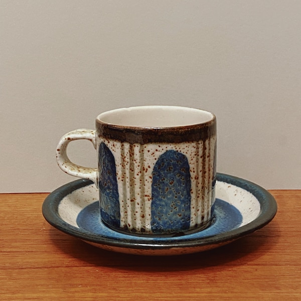 Rare and collectable- Hand painted vintage Pentik stoneware ceramic big coffee/ Tea cup set, 1970s, made in Finland