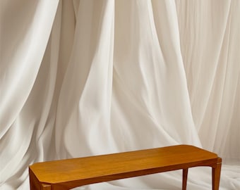A fabulous teak side table from Finland，1960s